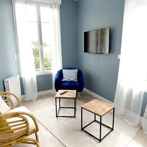 superbe-studio-lumineux-jolie-vue-mer-ledellec.inbrittany.com/