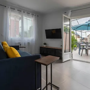 loc-trotteur-le-graphite-t2-grand-confort-terrasse.midi-pyreneeshotels.com/